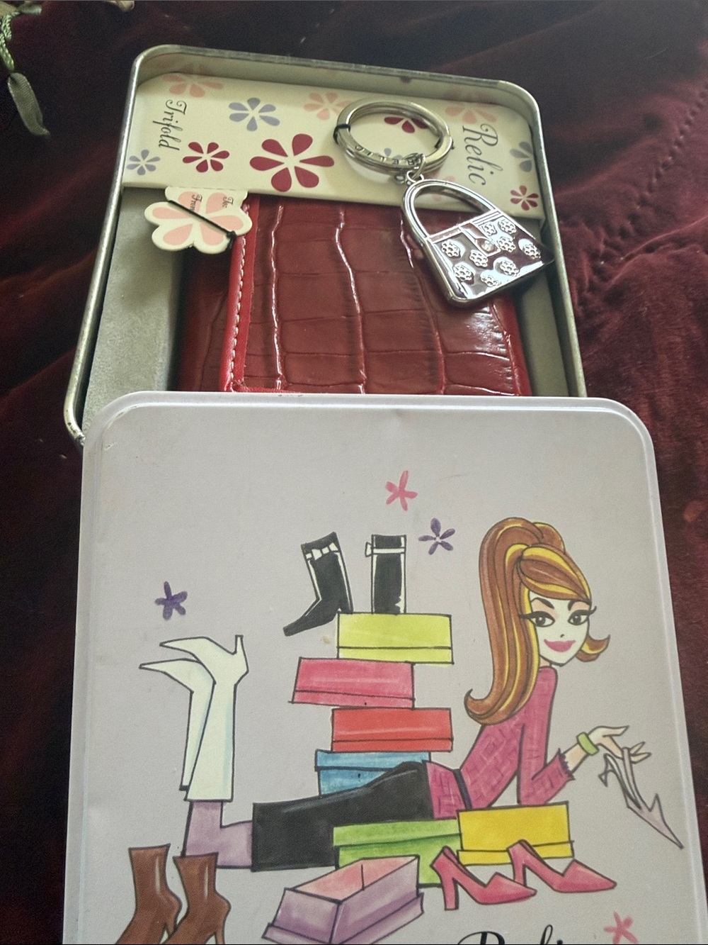 Relic Red Croc-Embossed Card Holder with Silver Purse Charm Keyring